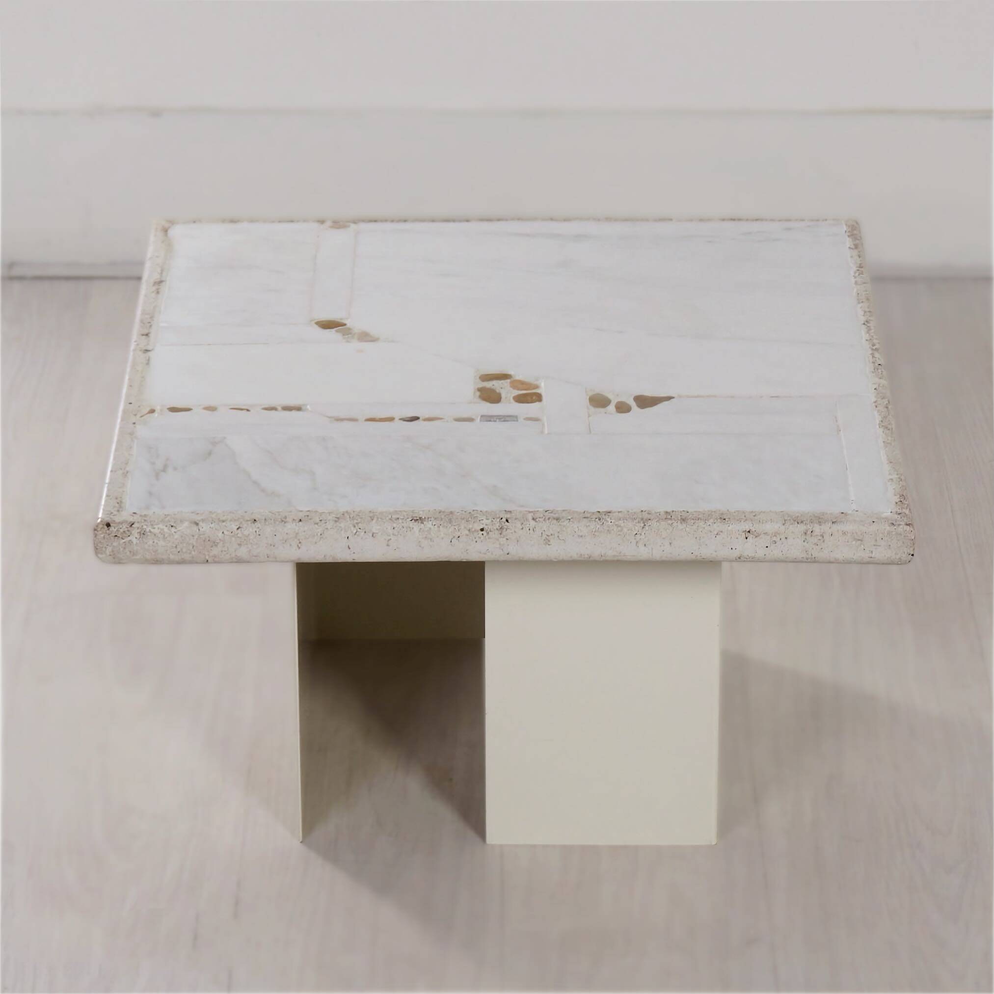 Petite table basse en marbre blanc par Paul Kingma, 1980s