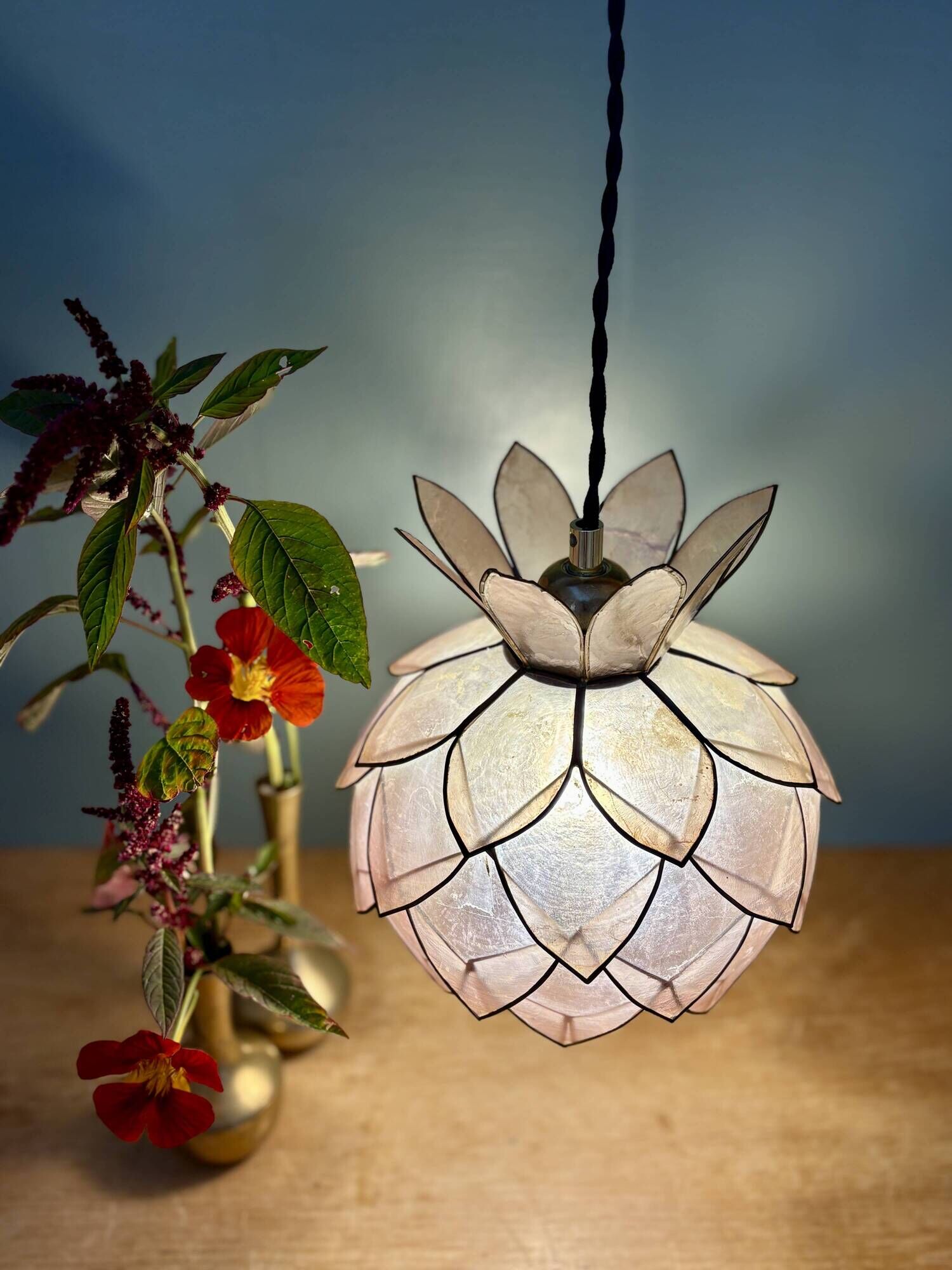 Vintage pink mother-of-pearl pendant light