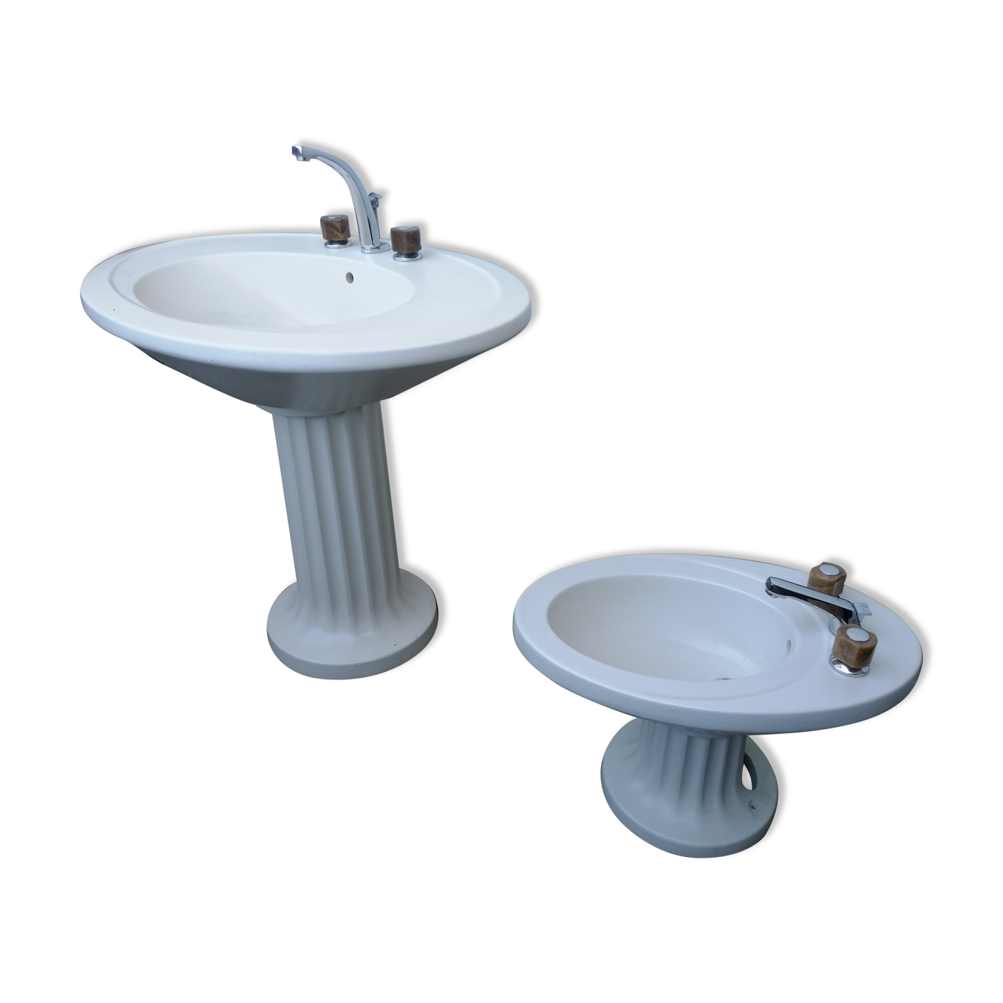 sink and bidet