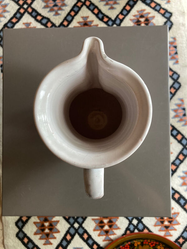 Cruche en ceramique signée Le Brescon