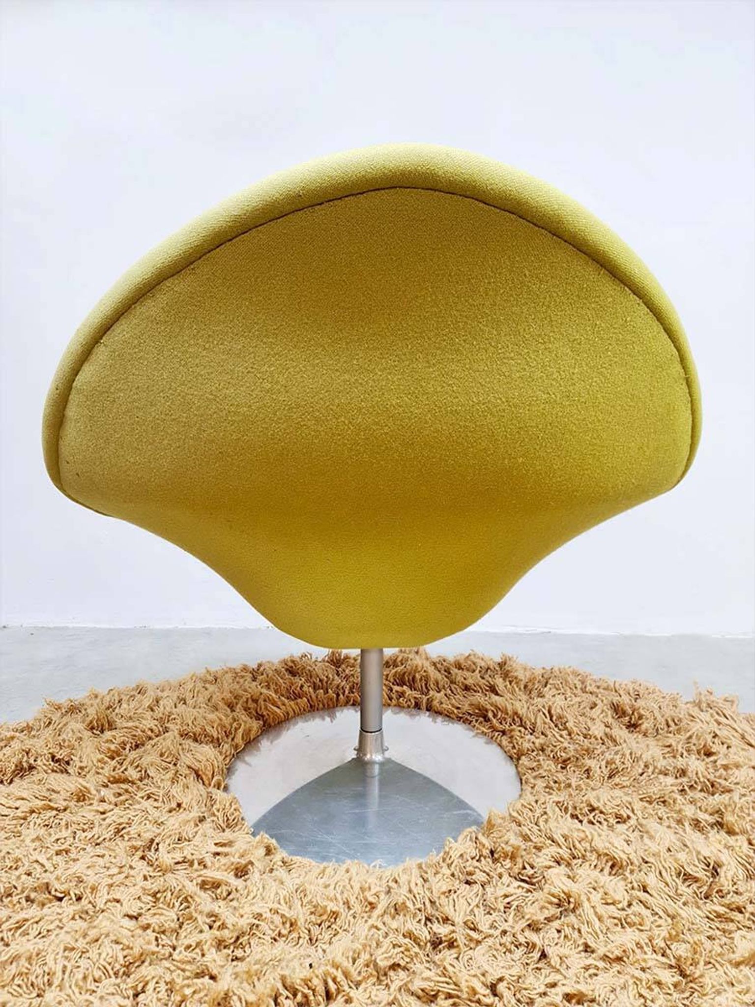 Vintage Globe swivel chair Pierre Paulin Artifort