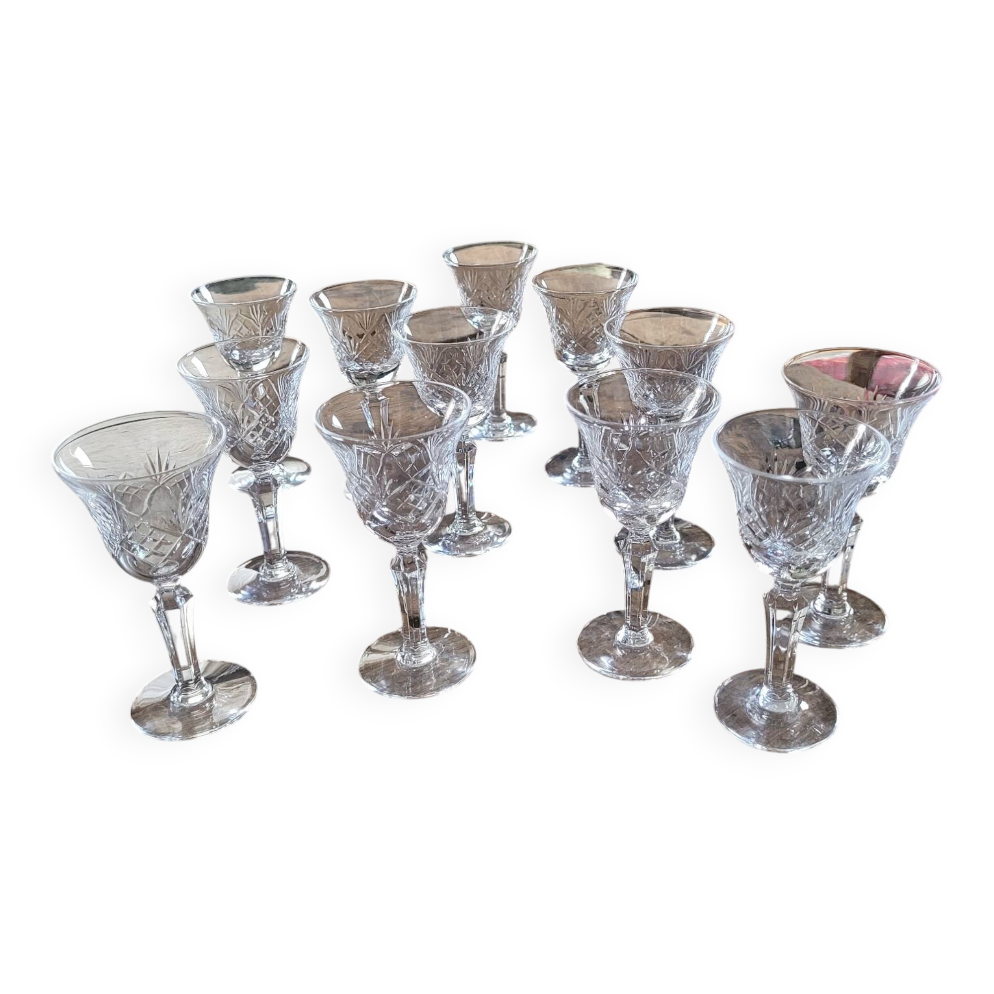 12 antique cut glass glasses – classic style – 50s/60s