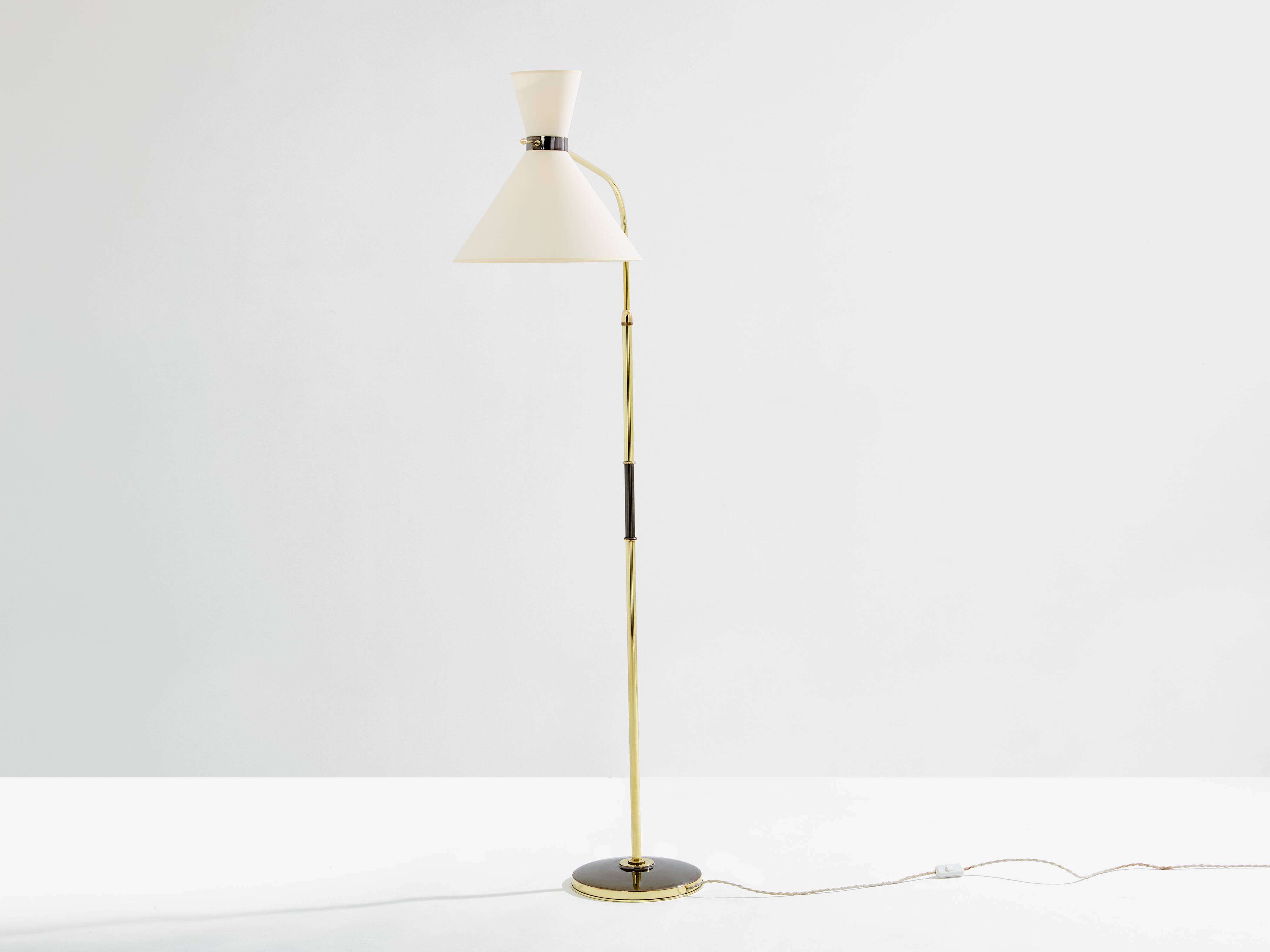 Maison Lunel lampadaire diabolo laiton canon de fusil vers 1950