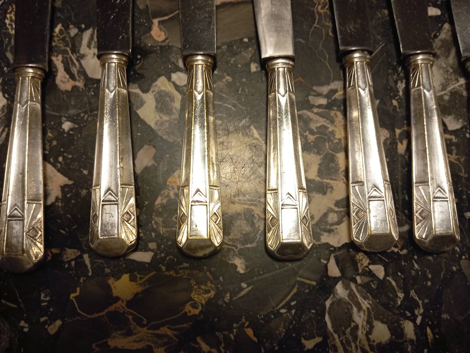 12 silver-plated art deco knives
