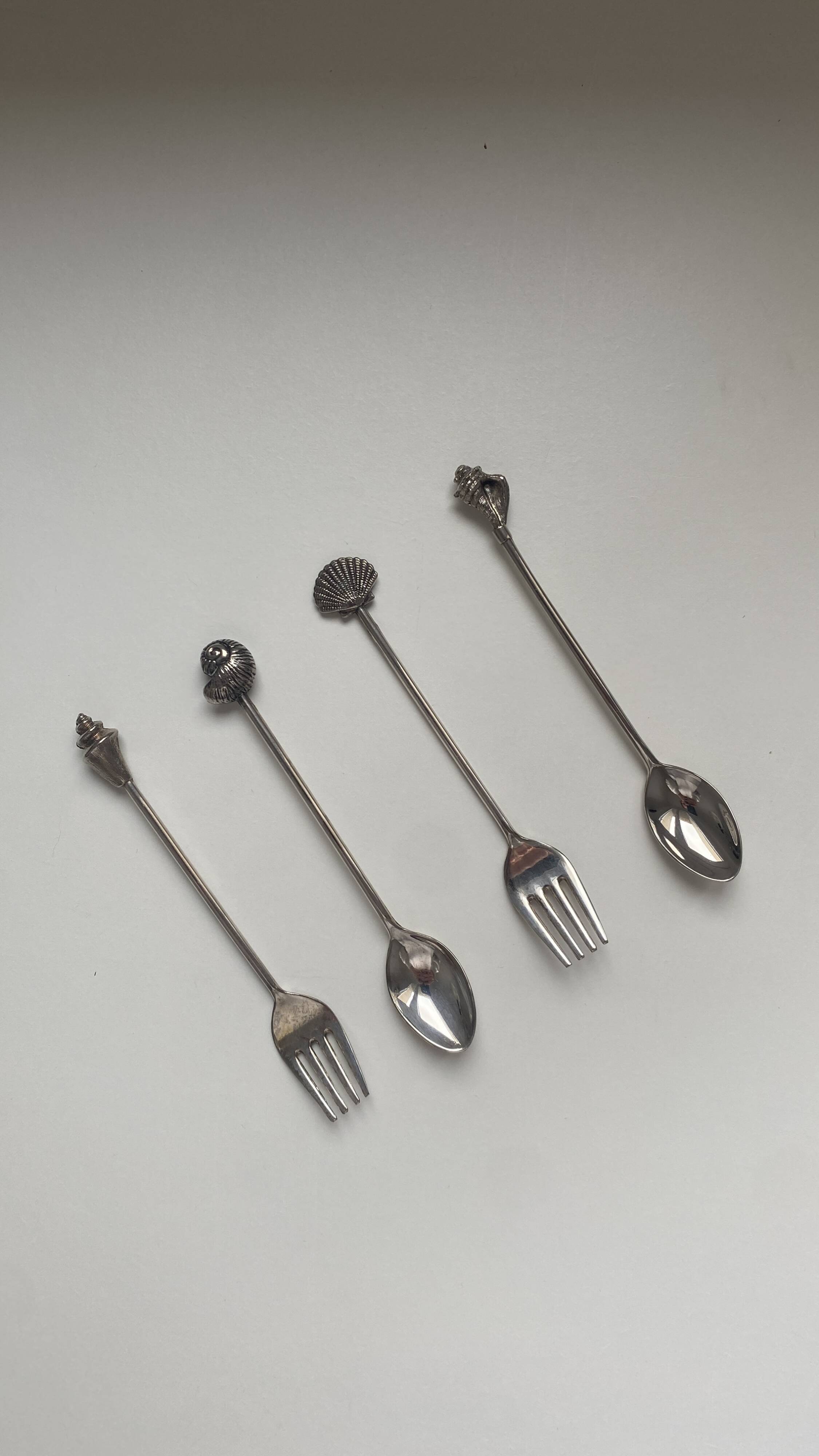 Silver-plated seashell cutlery set
