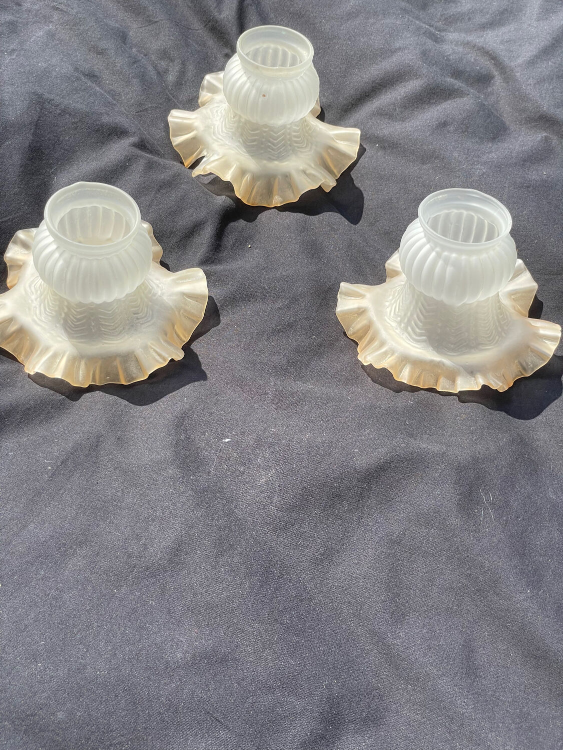 Lampshade lamp, glass tulip, frosted pink froufrou