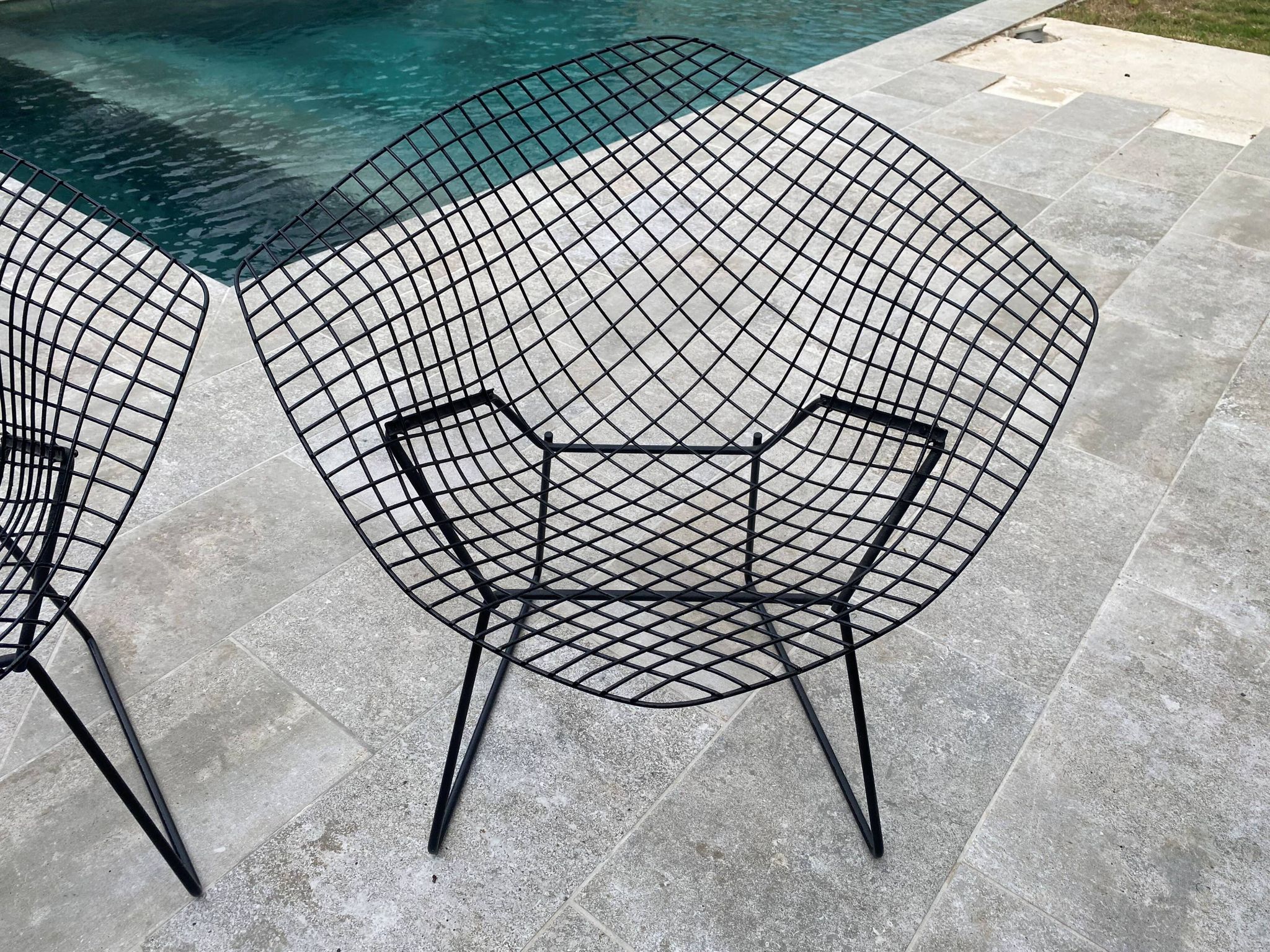 Pair of Harry Bertoia KNOLL 1950s vintage small diamond armchairs