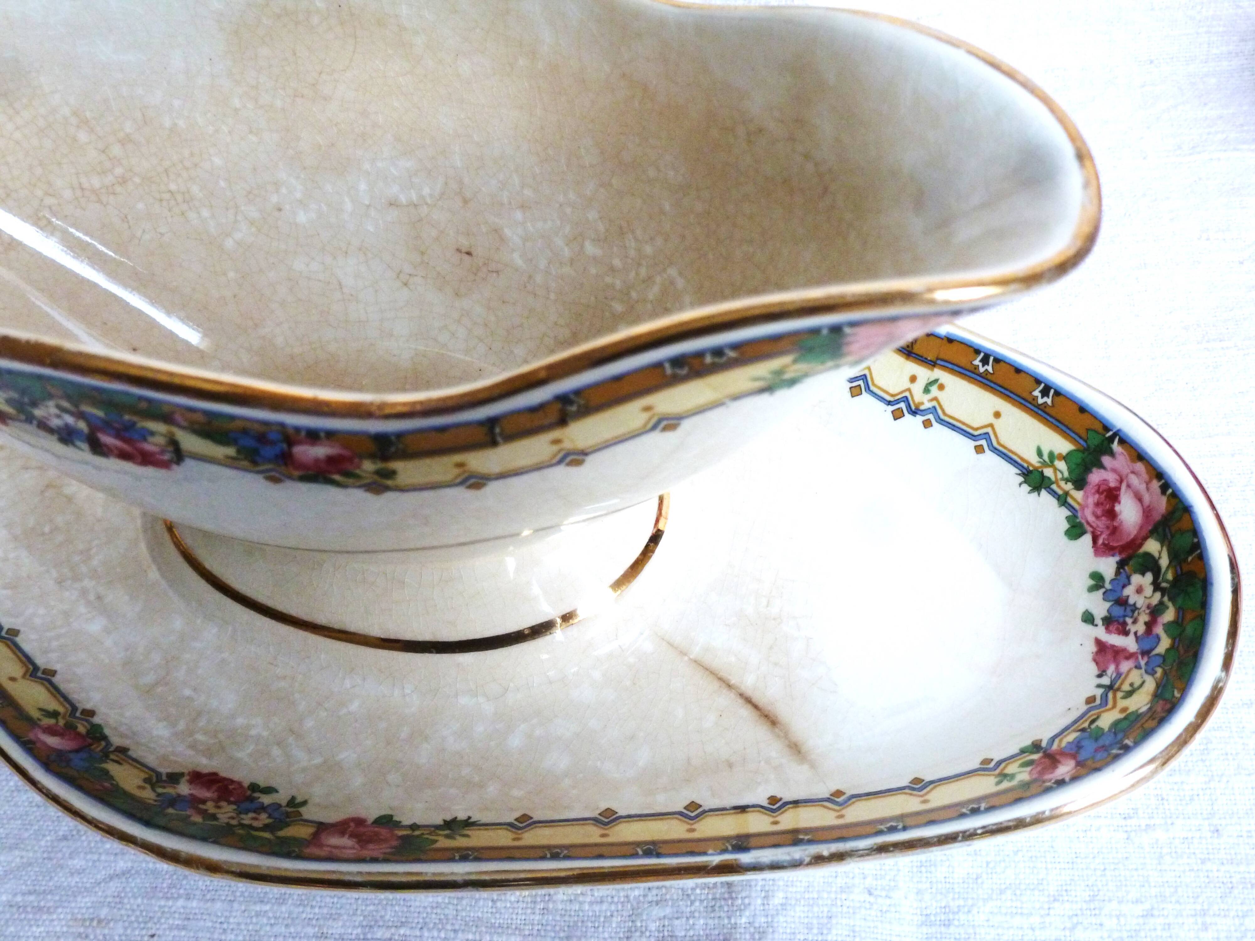 Antique table dish/vegetable dish with sauce boat, vintage crockery from the early 20th century