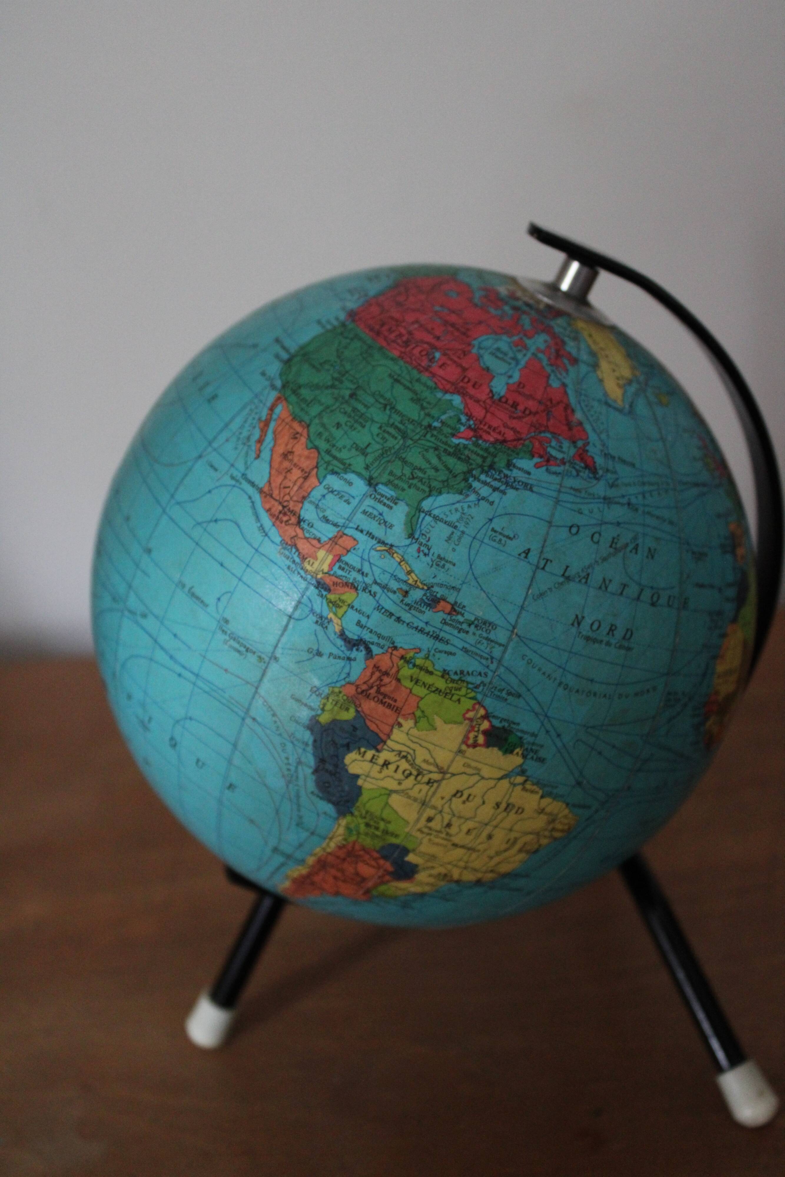 Tripod globe 1970