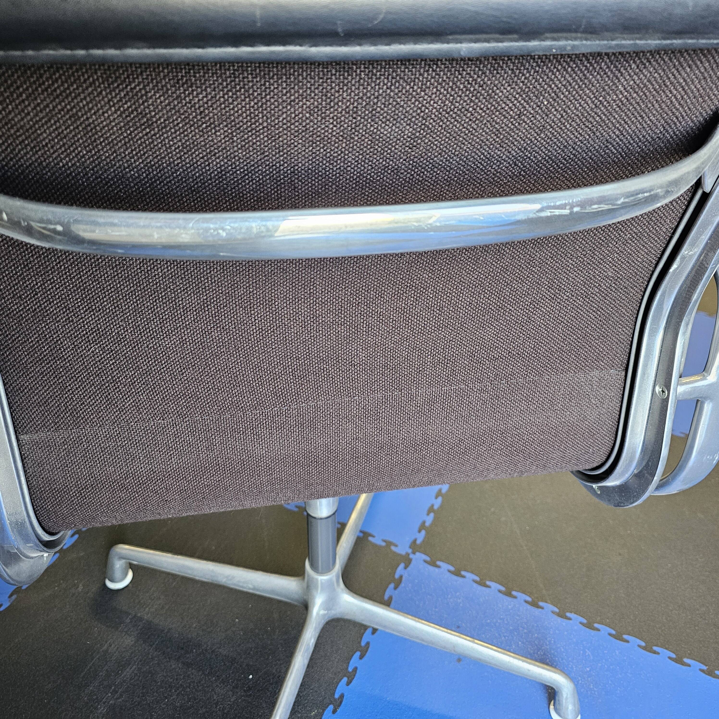 Black Herman Miller Original Eames EA408S ‘Soft Pad’ Desk Aluminium Chair