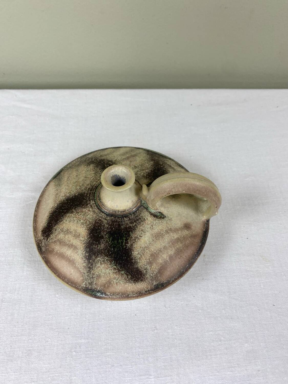 Poterie en grès artisanale