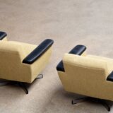 Pair of vintage armchairs in 1960 wool