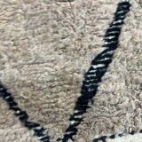 Moroccan wool rug 250cm x 150cm