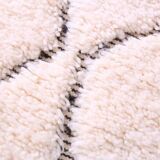 Handmade Moroccan Berber rug from the Atlas, size 1.4/2.6 m.