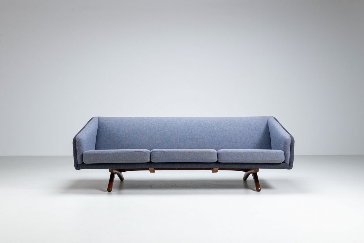 Illum Wikkelso ML-90 three-seater sofa Laursen Denmark 1960
