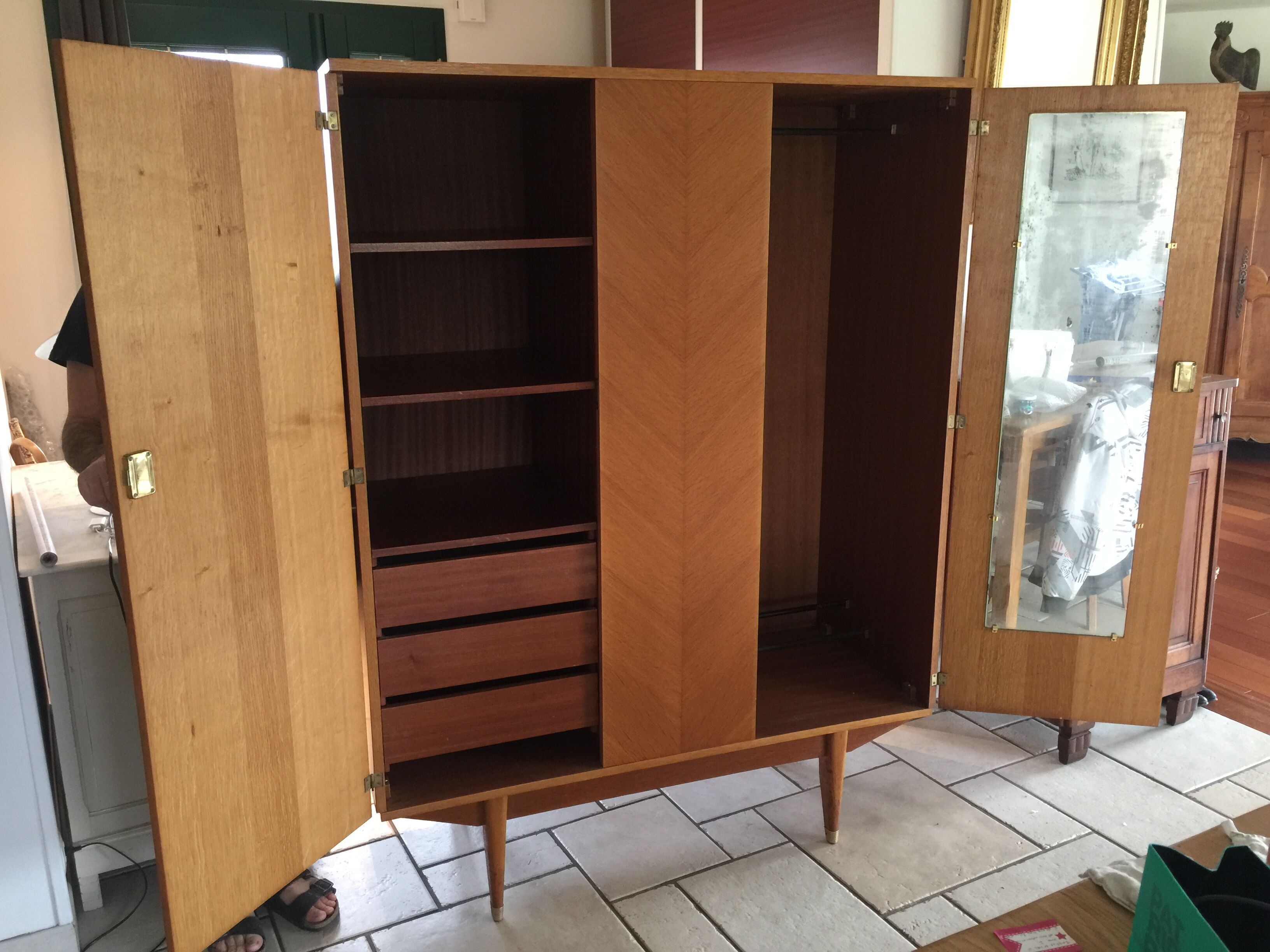 Vintage 60s cupboard