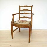 Reversible seated country armchair