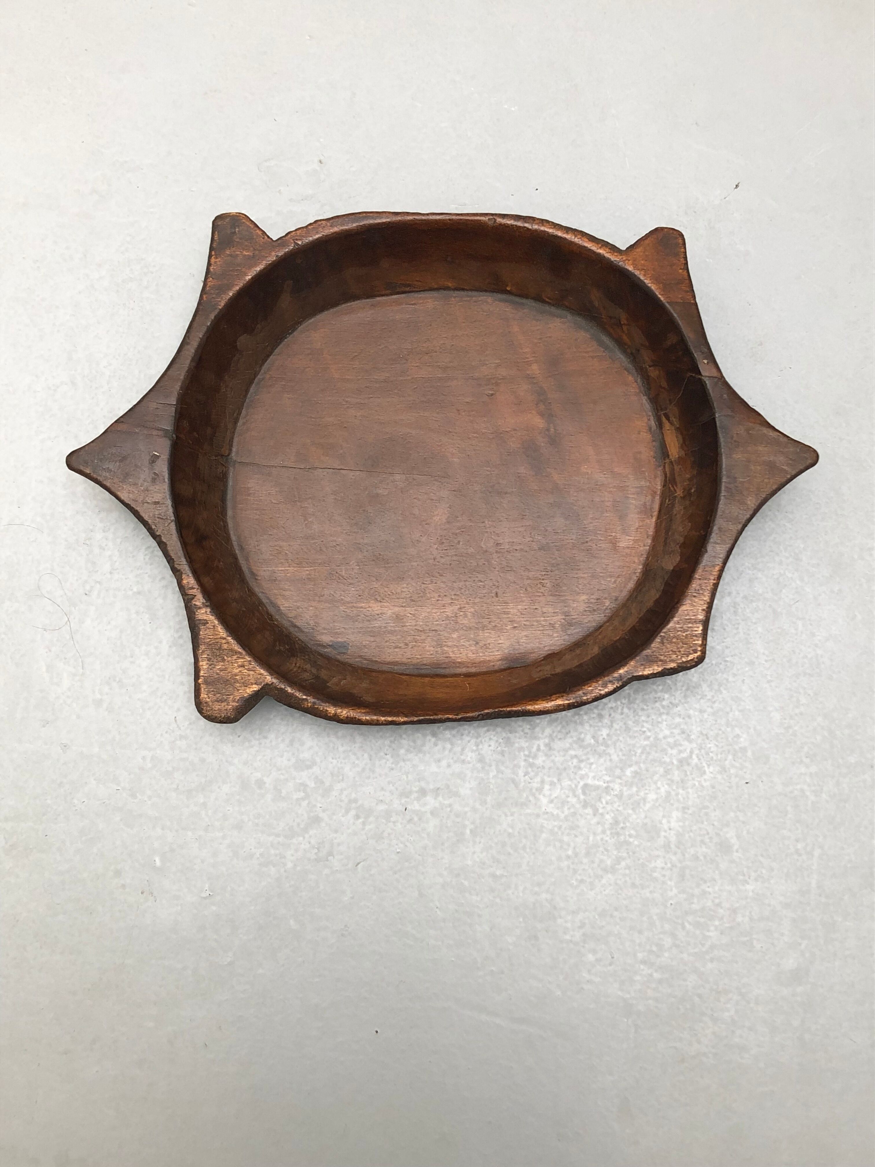 Artisanal wooden dish