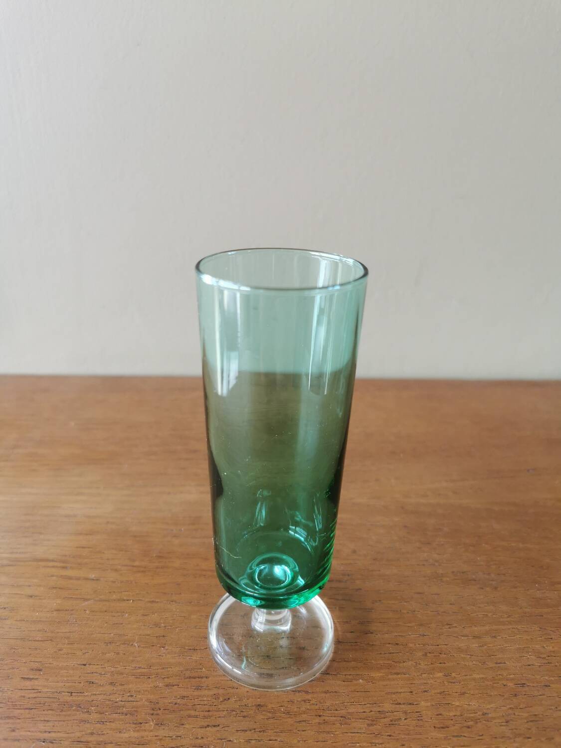 Vintage green champagne flutes