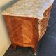 Superbe commode de style Louis XV galbée en marqueterie