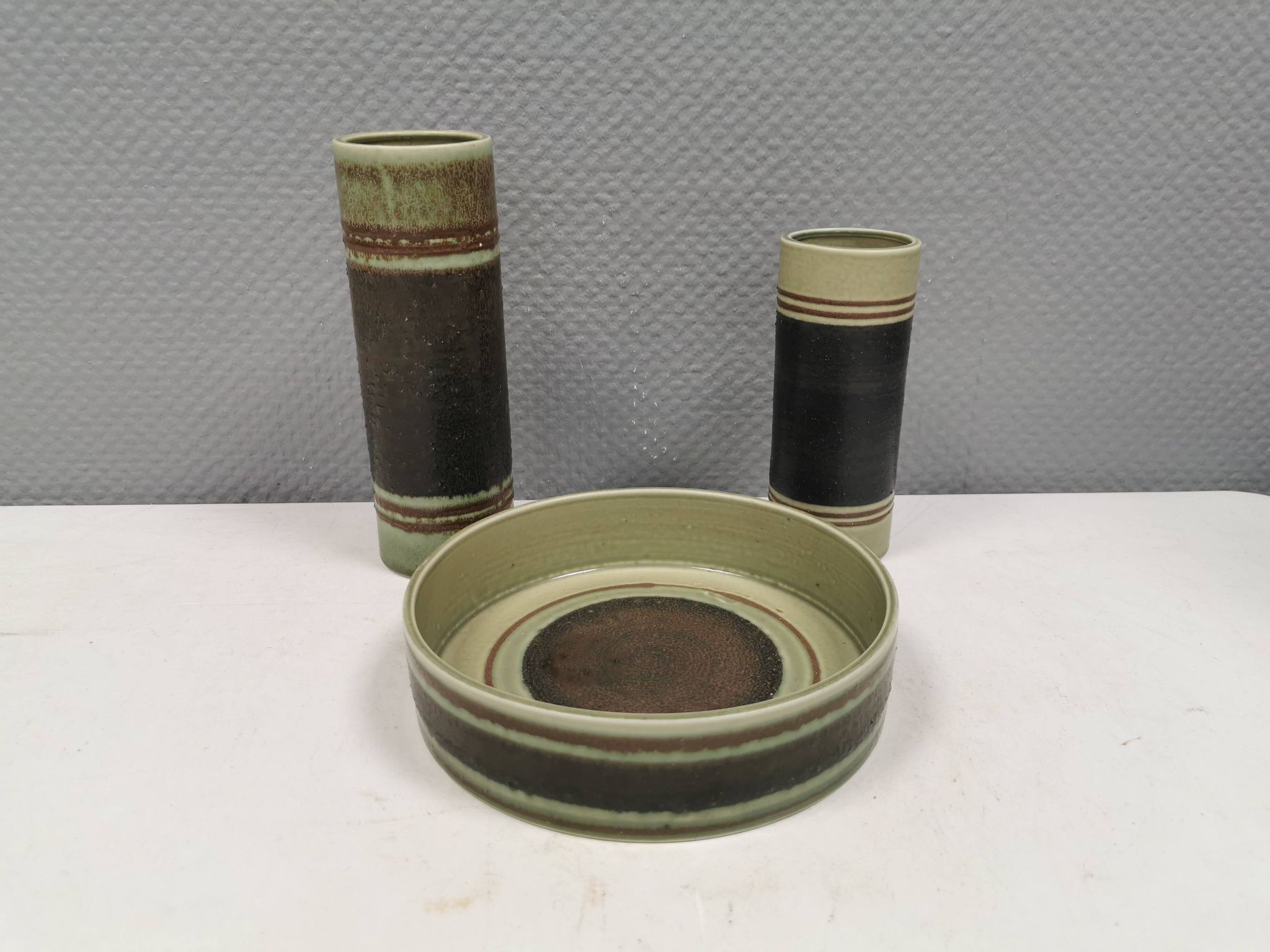 Trio of ceramics, consisting of two vases and a bowl/dish