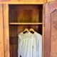 Armoire ancienne française en noyer massif – style Louis XV, fin XIXe siècle