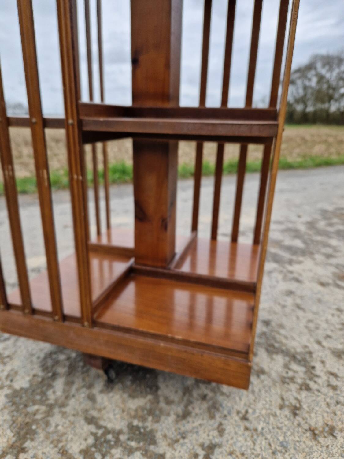 Old revolving library