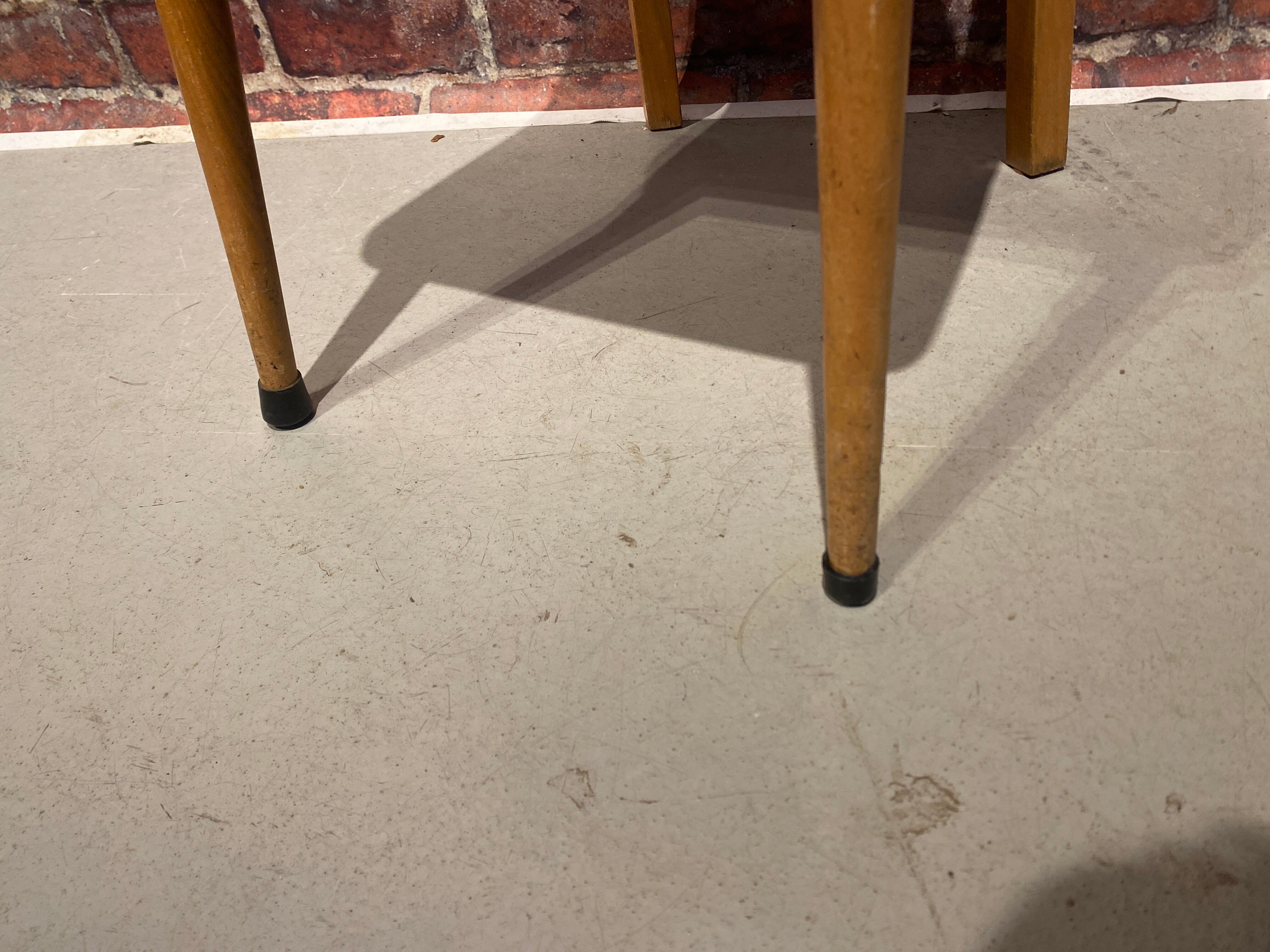 Set of 6 wooden bistro chairs