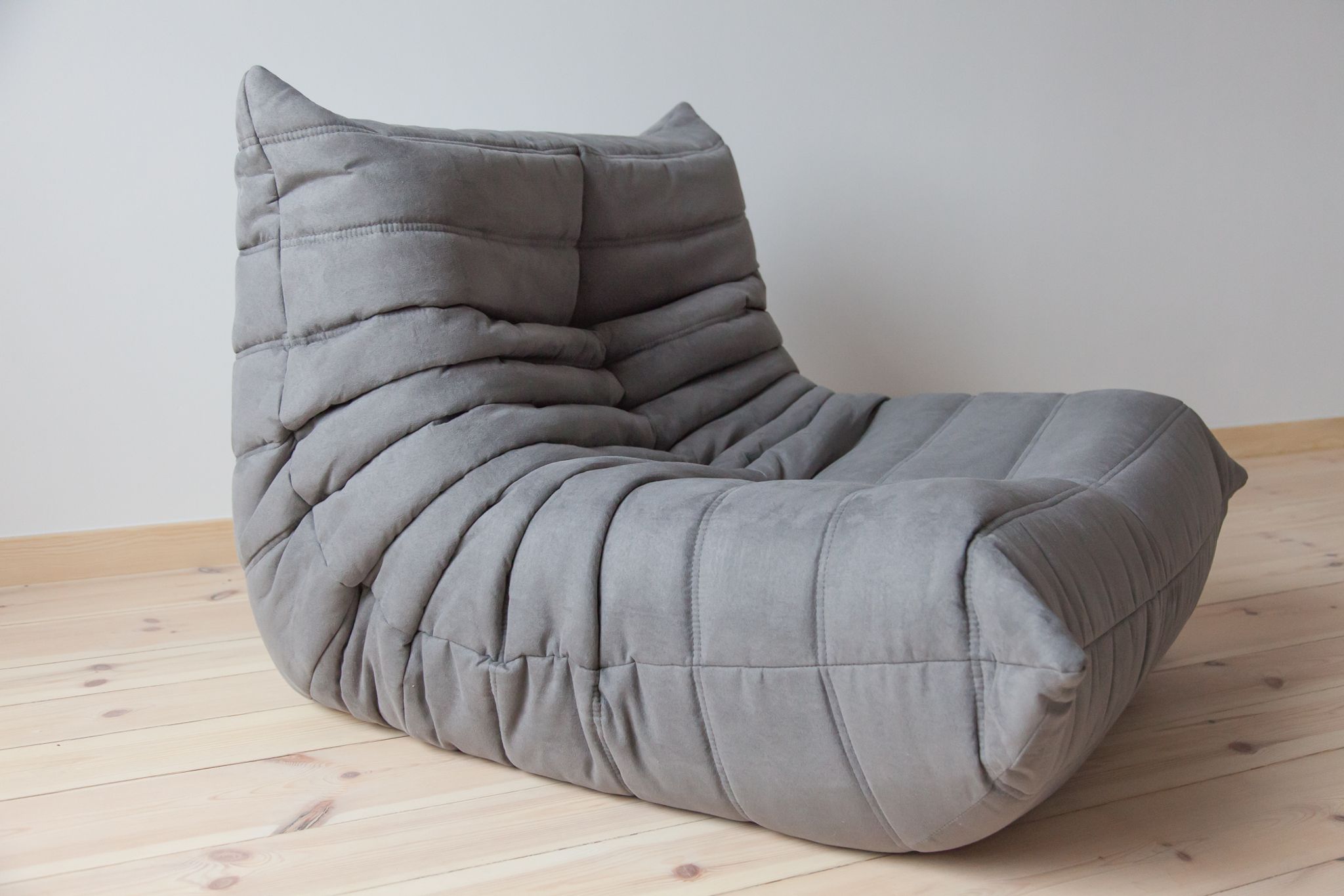 Togo armchair model designed by Michel Ducaroy 1973