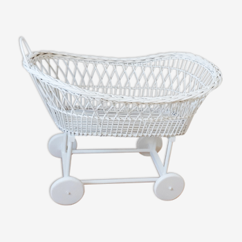 Baby cradle in rattan with arrow