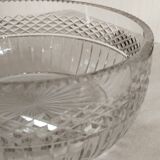 Round crystal bowl from Saint-Louis