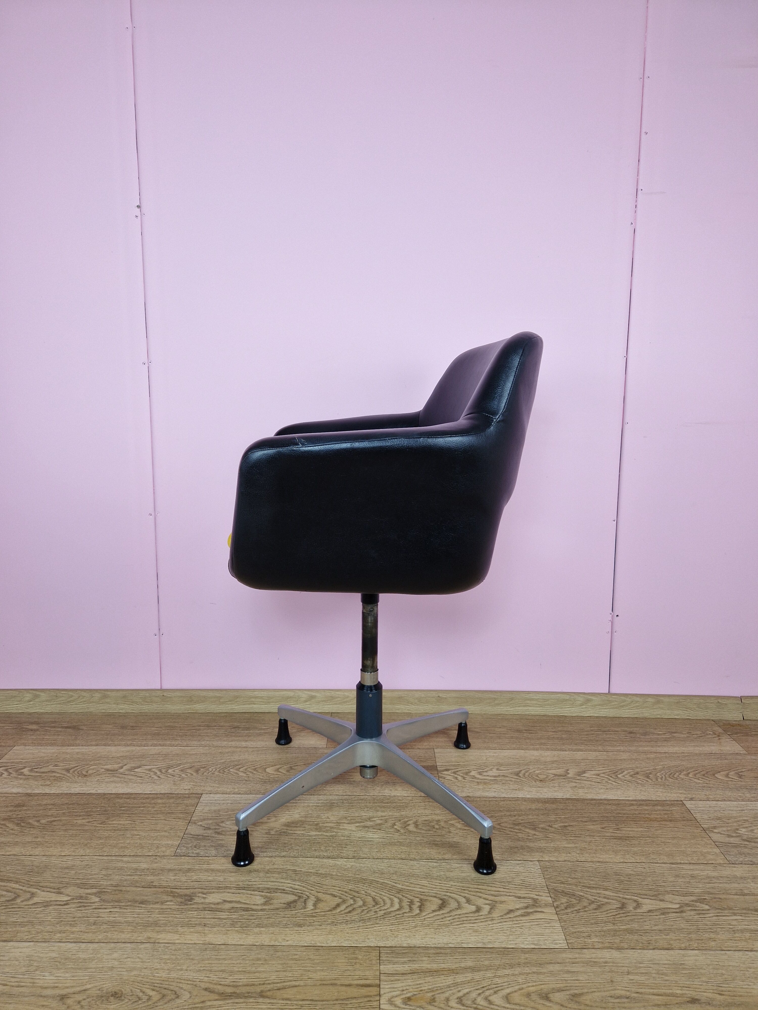 Mid-Century Swivel Office Chair attributed to Stol Kamnik, 1970s