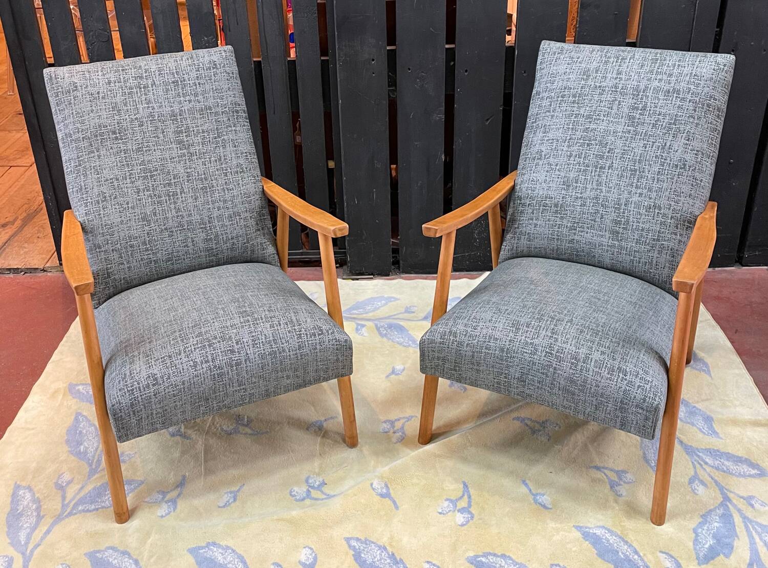 Paire de faiteuils vintage gris chiné