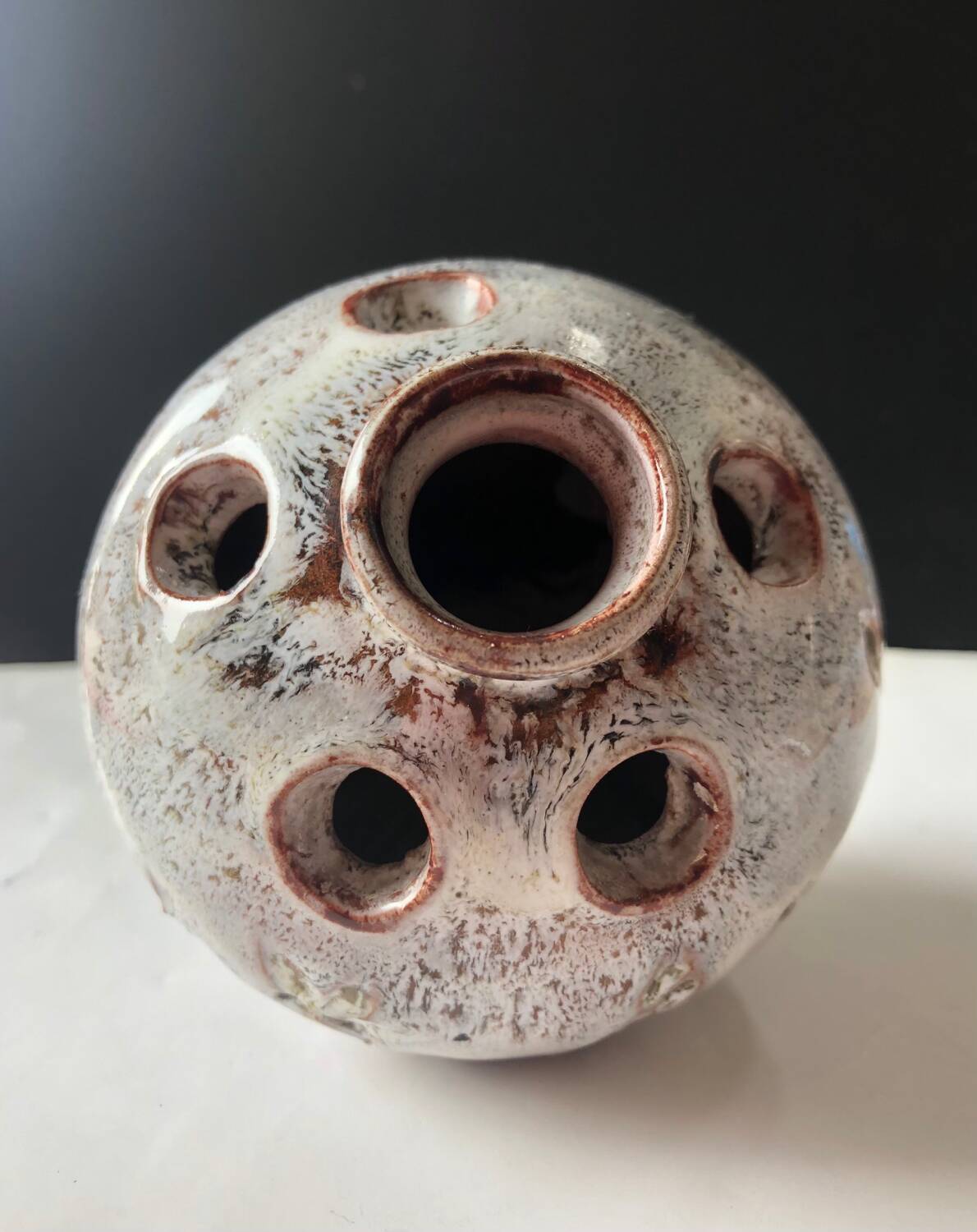 Vase pique fleur Vallauris