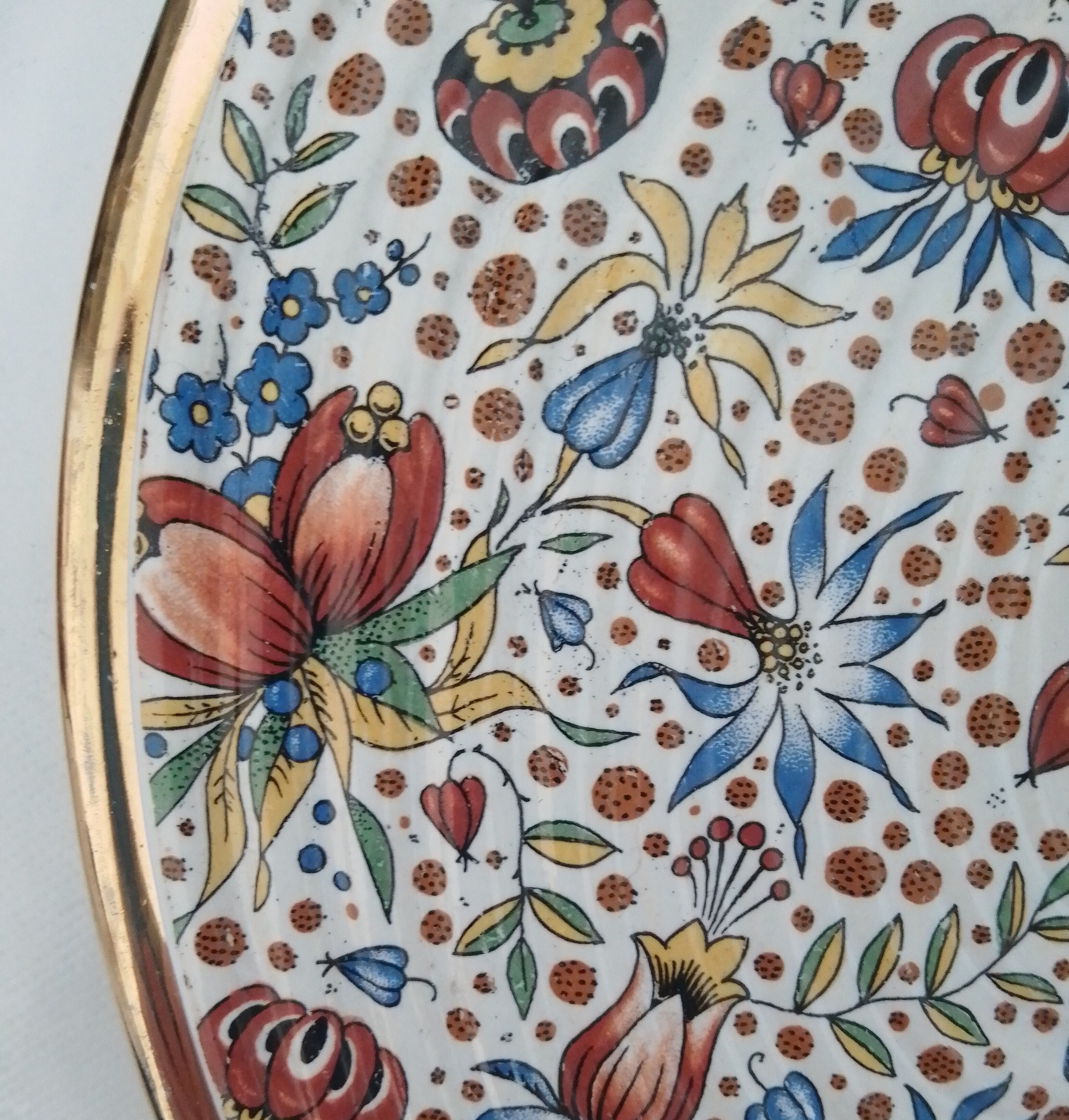 Vintage dish with floral motifs