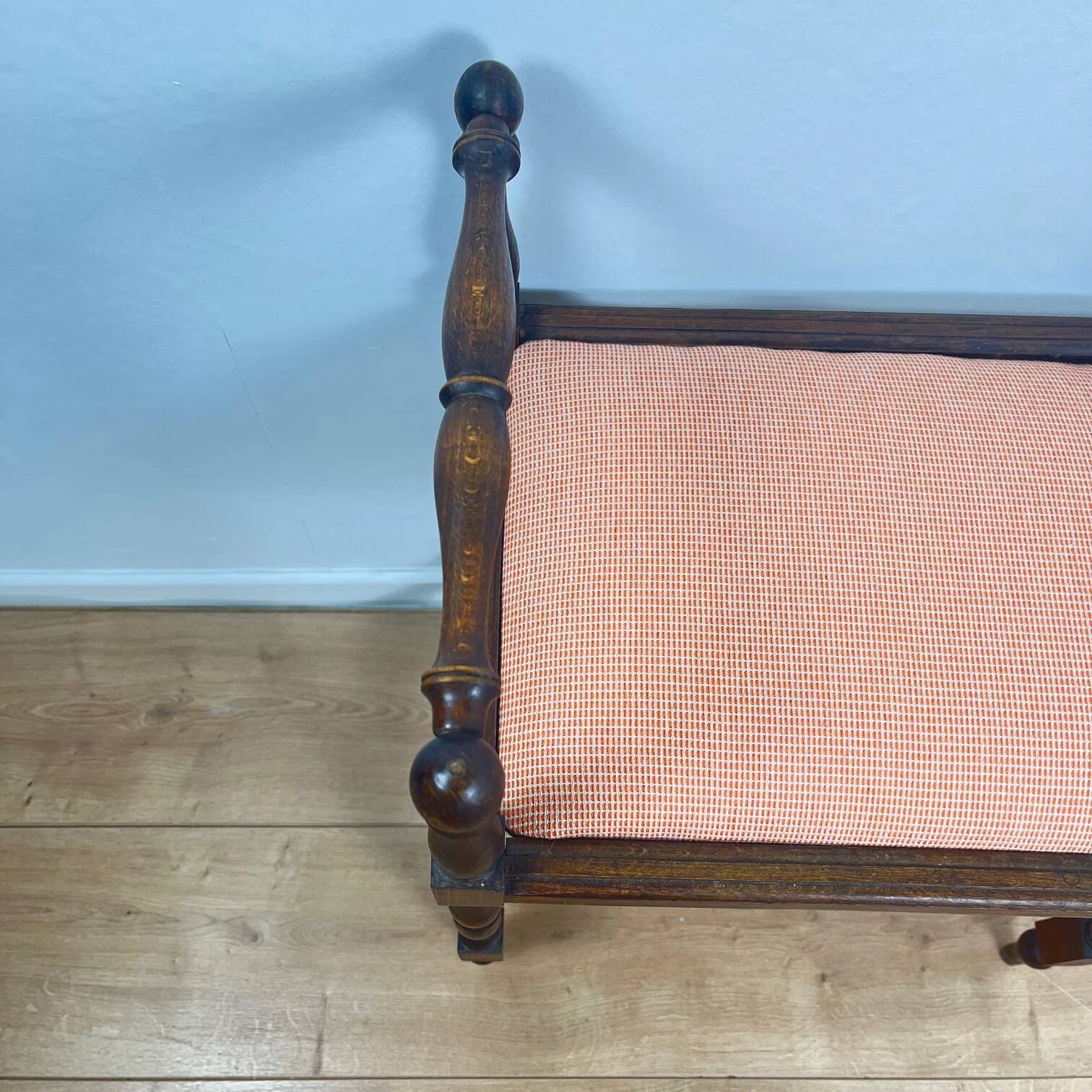Small bench / stool in traditional English style, with side armrests.