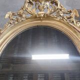 Pediment mirror in gold medallion with gold leaf 1840