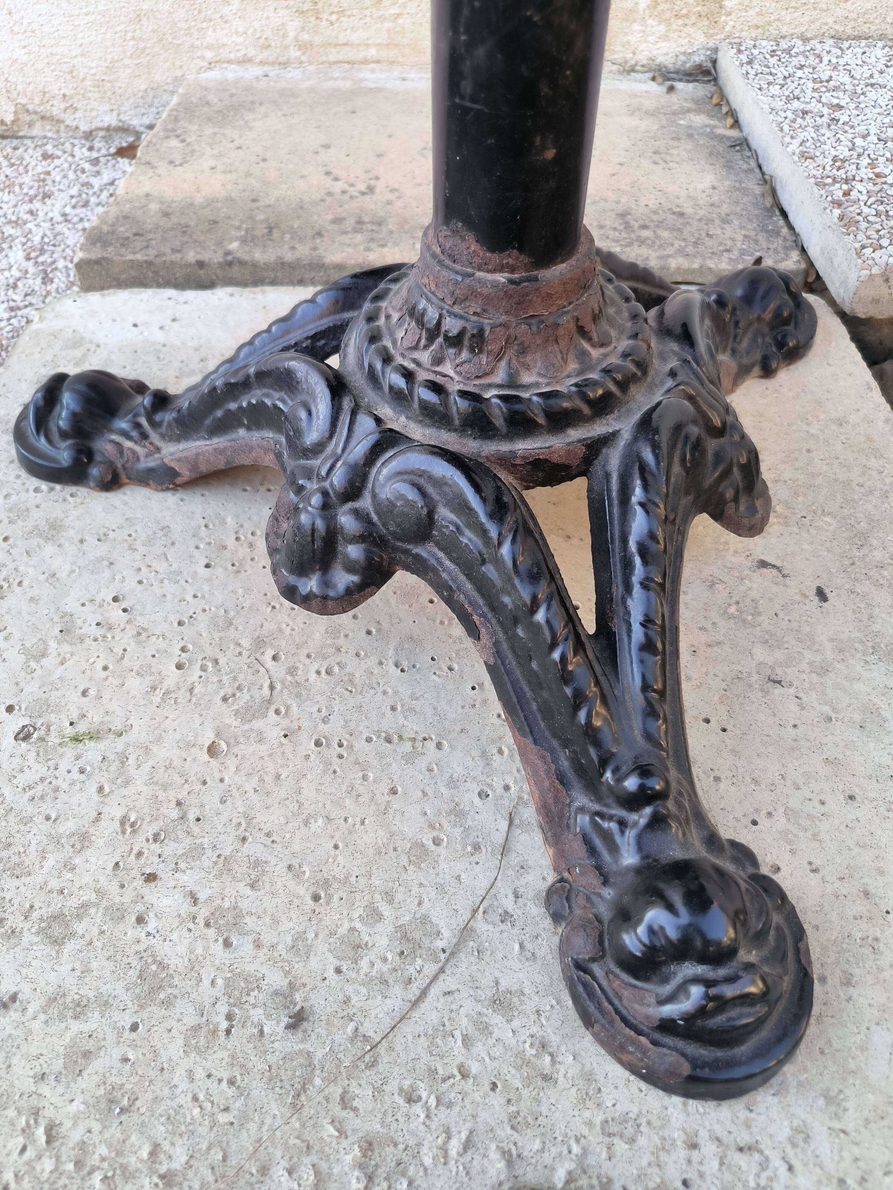 Vintage cast iron pedestal bistro table