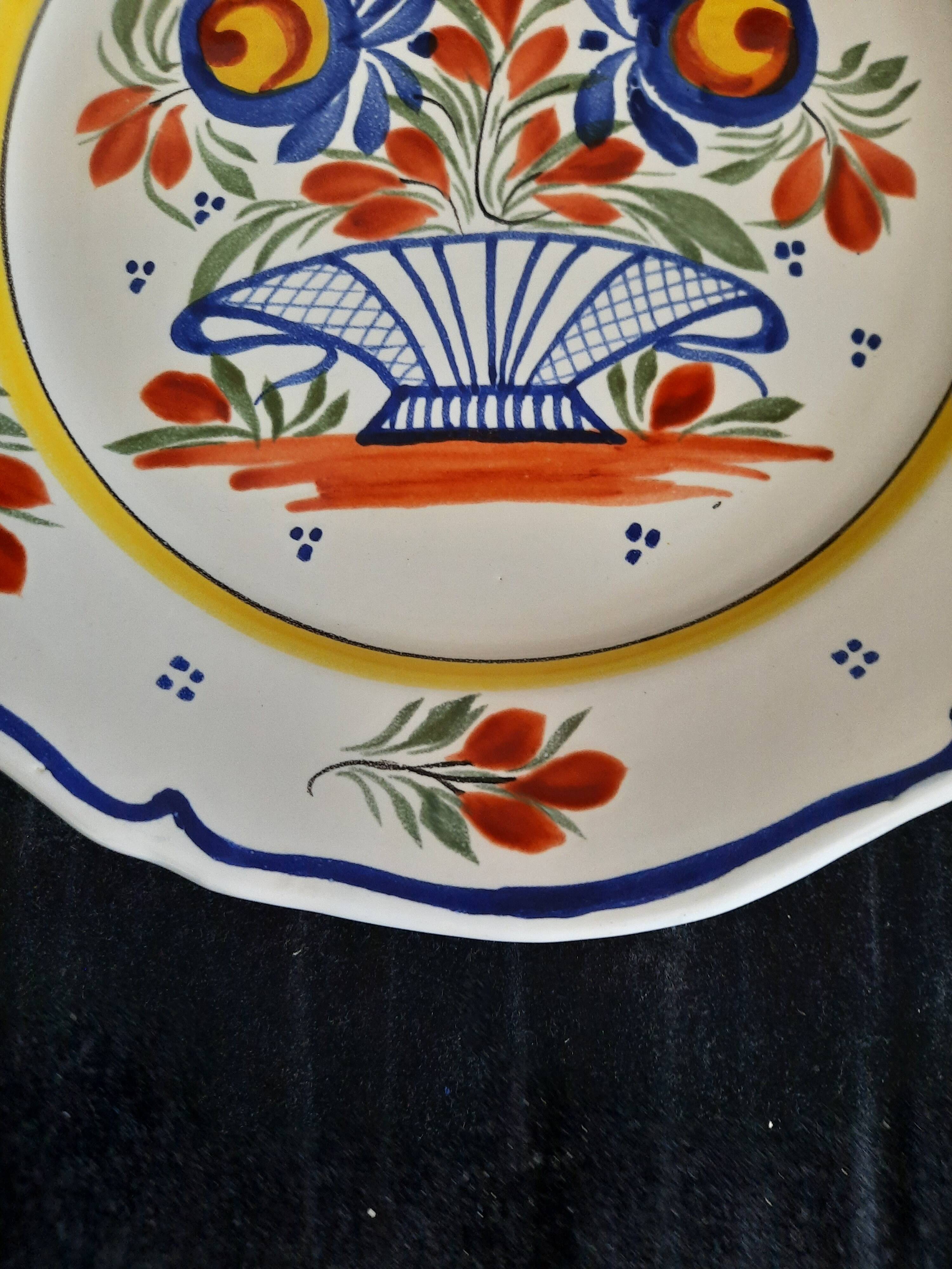 Old flat plate faience henriot quimper basket of flowers decor