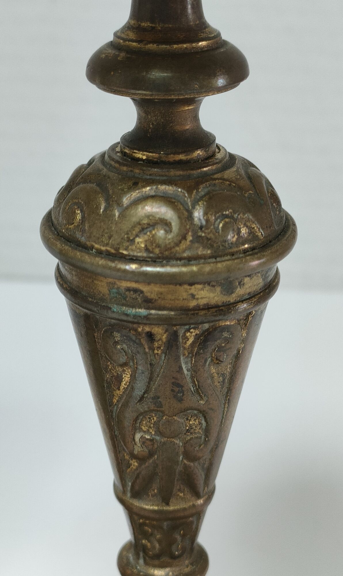 Pair of candle holders patinated bronze floral decoration early twentieth century