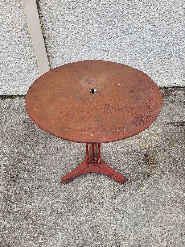 Antique Round Painted Metal Bistro Table No. 5