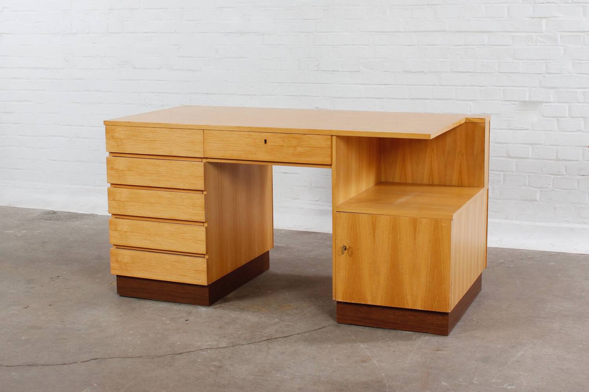 Vintage Bauhaus Schreibtisch mid century design 60er Jahre 70er