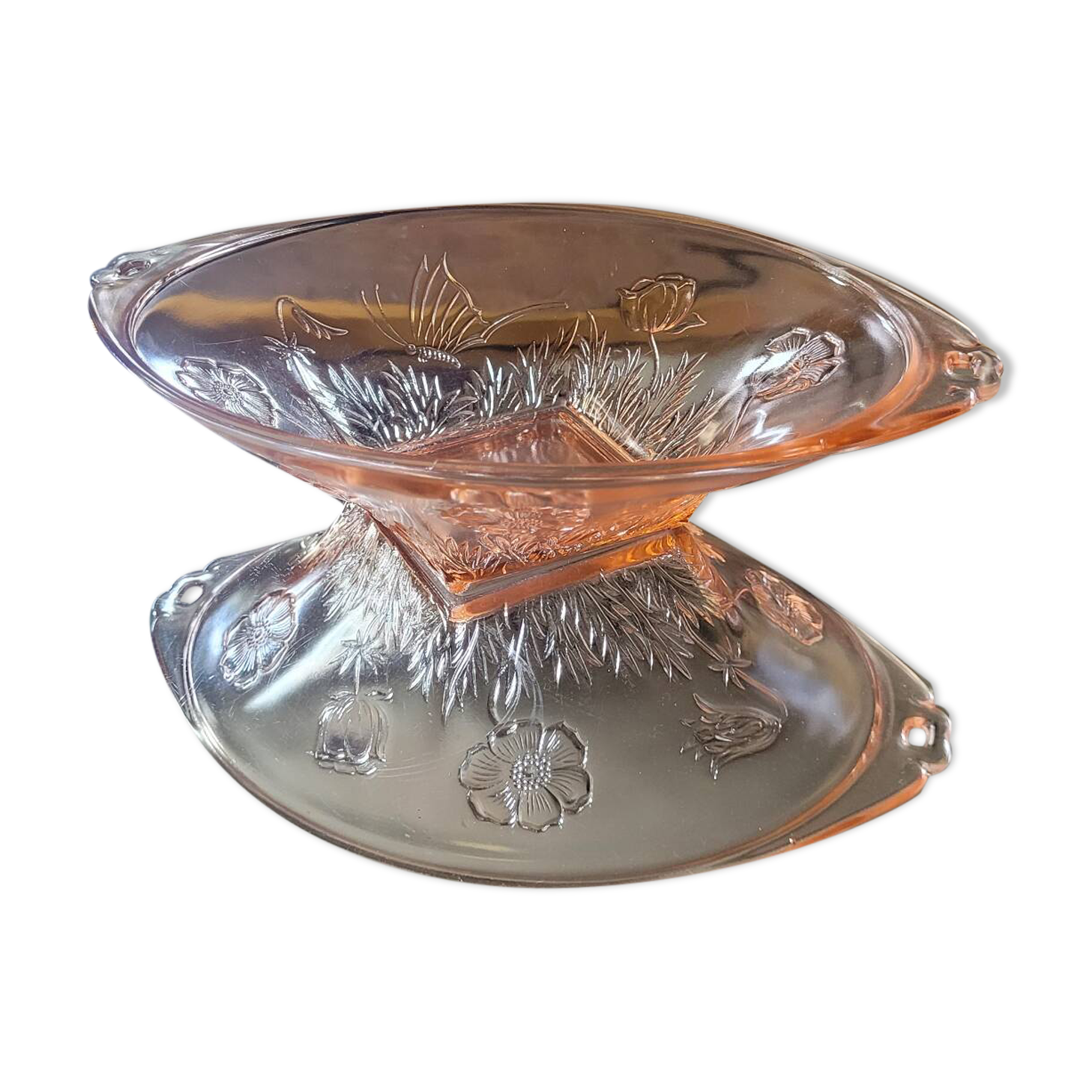 Art Deco molded pink glass bowl – Vallérysthal or Bohemian – 1930s