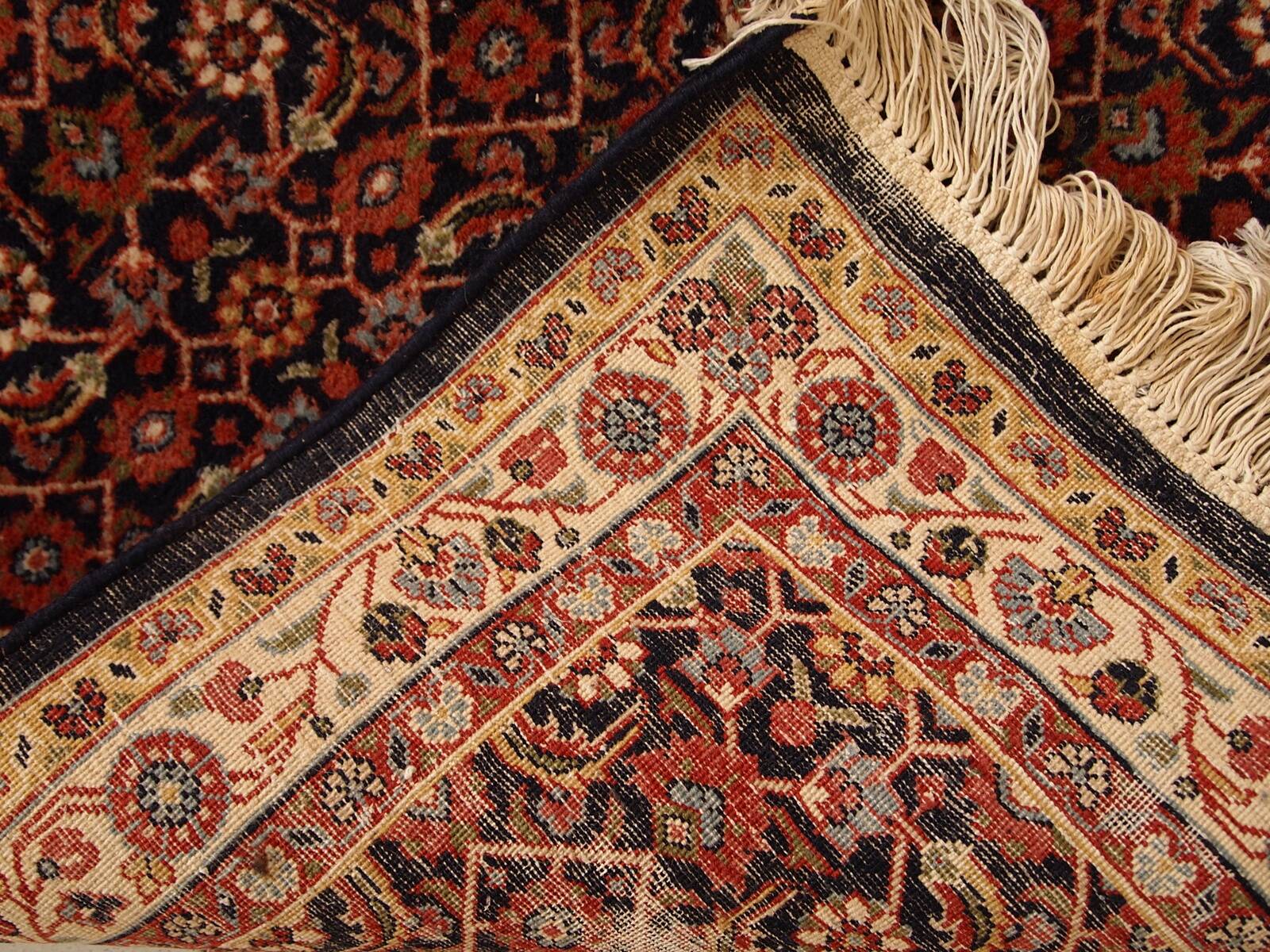 Tapis Indo-Tabriz Vintage Indien, Années 1980, Élégance Artisanale