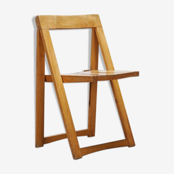 Folding chair in wood circa 1970
