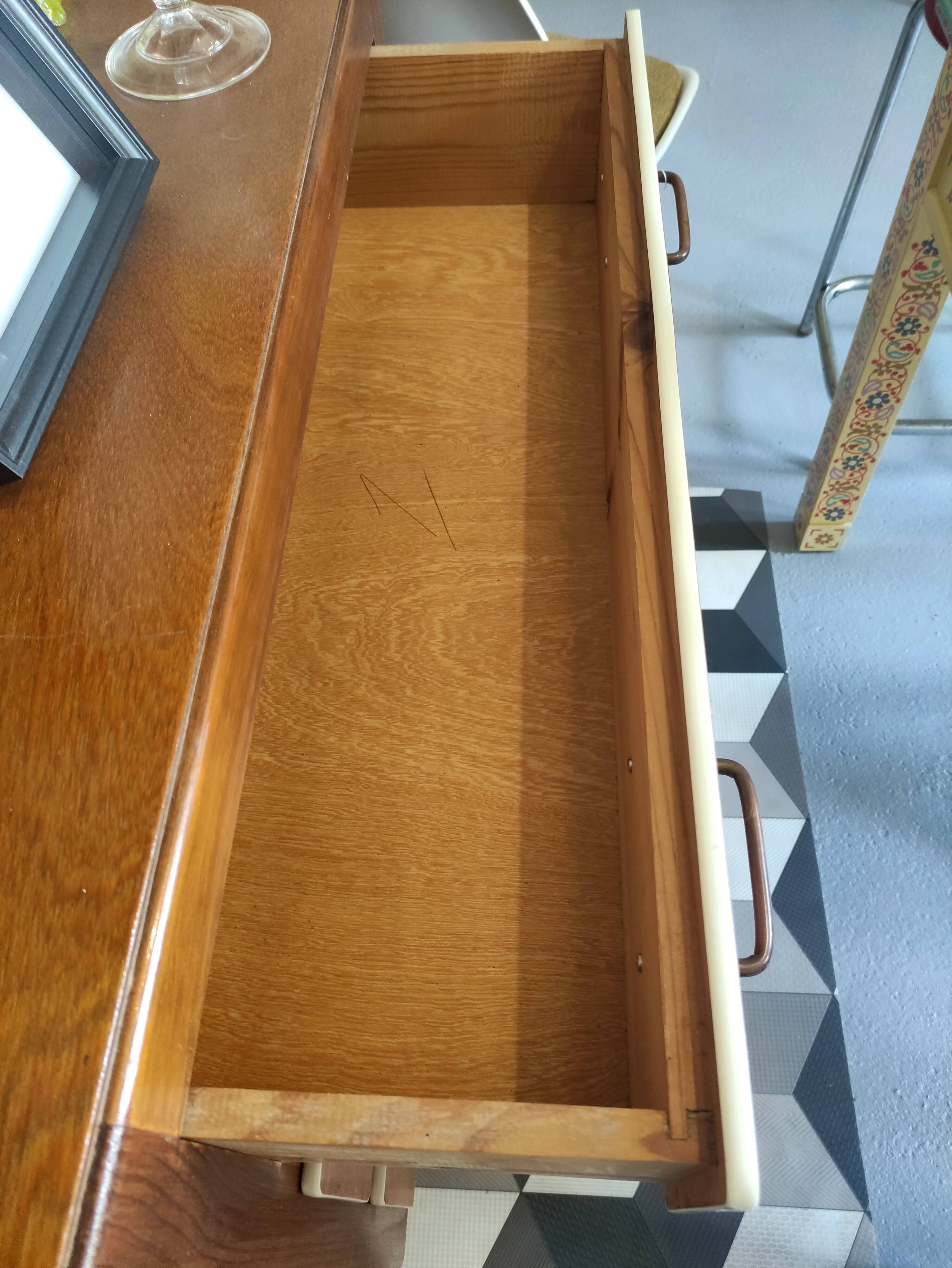 Vintage chest of drawers 1960