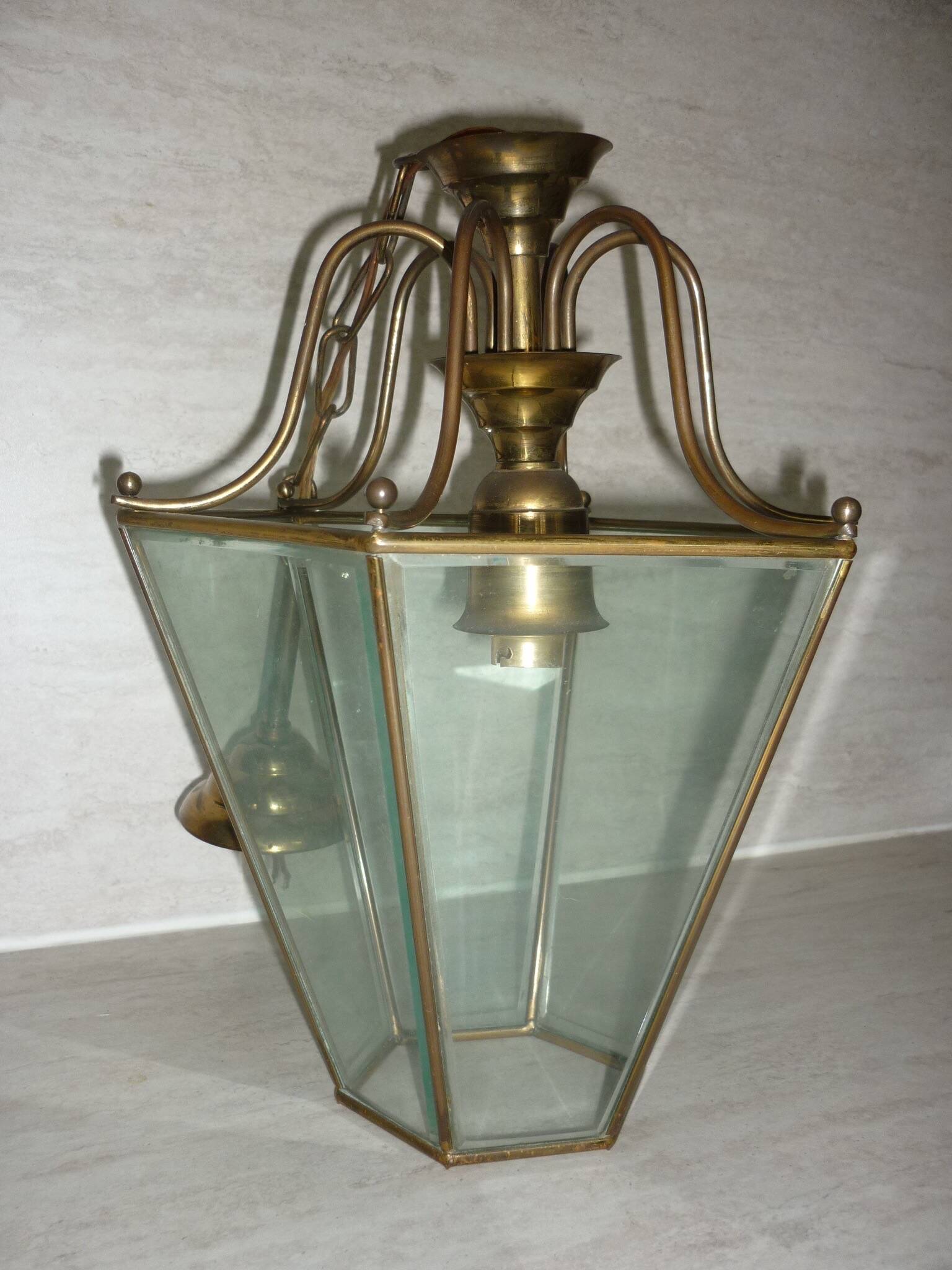 Brass lantern with 6 beveled glasses