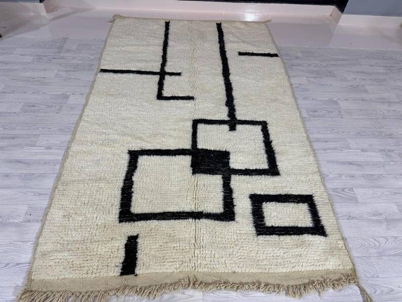 Moroccan Berber rug 250cmx150cm