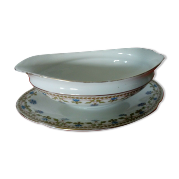 Limoges porcelain sauce boat with lanternier decoration and blue cornflower.