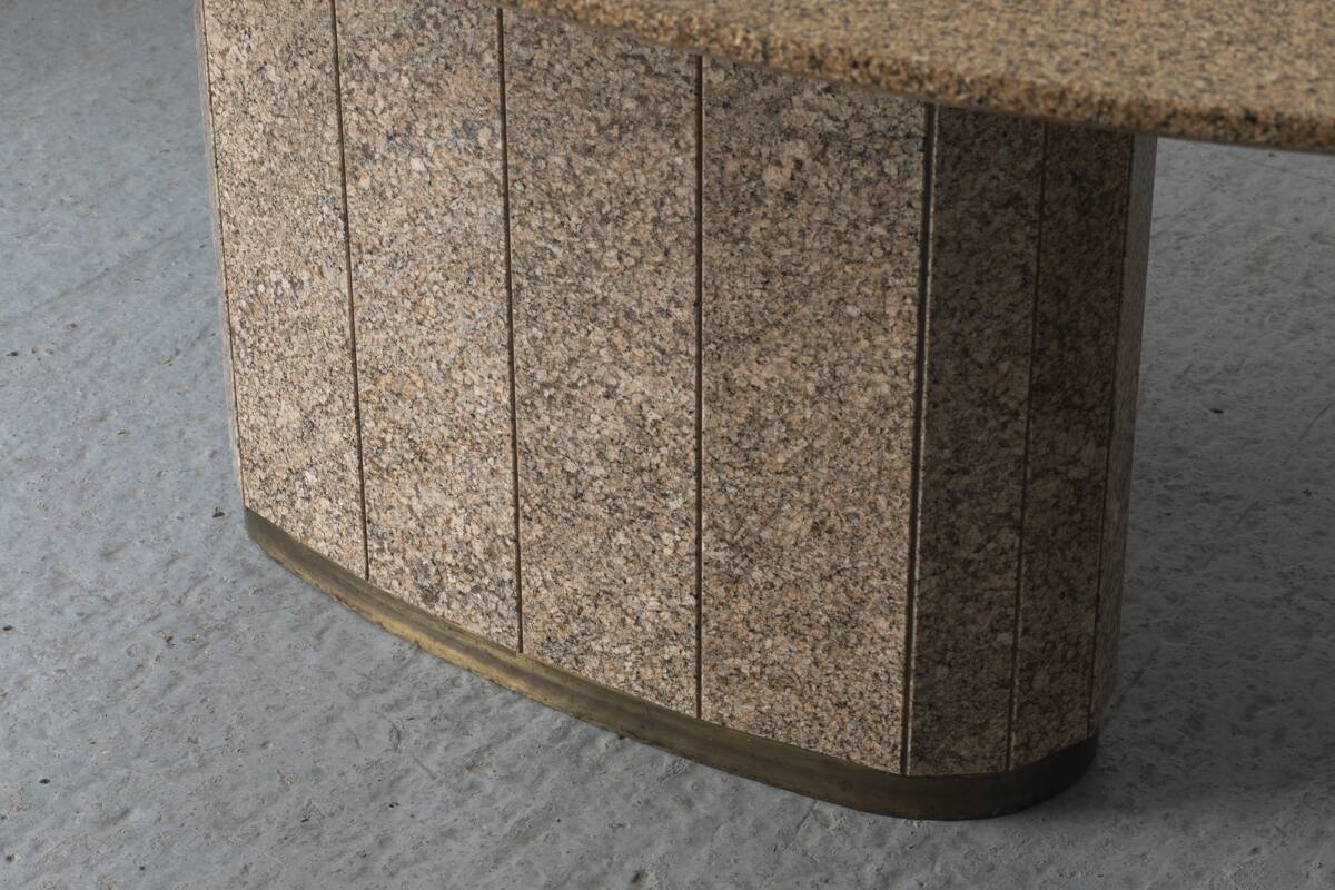 Table à manger en granit, France, années 1970